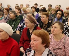 В Вышневолоцком краеведческом музее прошёл сольный концерт Кирилла Саухина