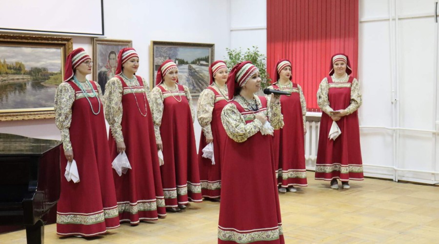 В Вышневолоцком краеведческом музее состоялся концерт «Единством славен мир искусства!»