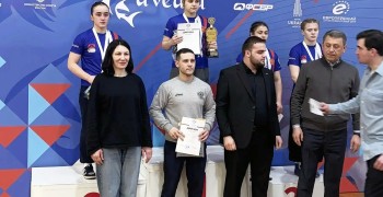 Девушка-борец из Вышнего Волочка завоевала золото первенства России