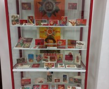 В Вышневолоцком краеведческом музее открывается выставка Символы Победы на советской поздравительной открытке