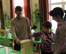На Вышневолоцкой станции юных натуралистов прошло мероприятие «Подарим домики скворцам!»