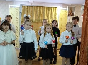 В храме посёлка Красномайский Вышневолоцкого городского округа состоялся Рождественский праздник для детей