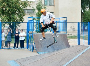 В Вышнем Волочке на День физкультурника состоялся Skate Scoot contest