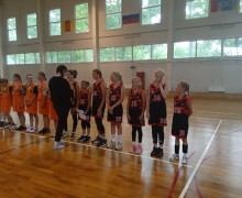 Вышневолоцкие спортсменки заняли третье место в межрегиональном турнире по баскетболу
