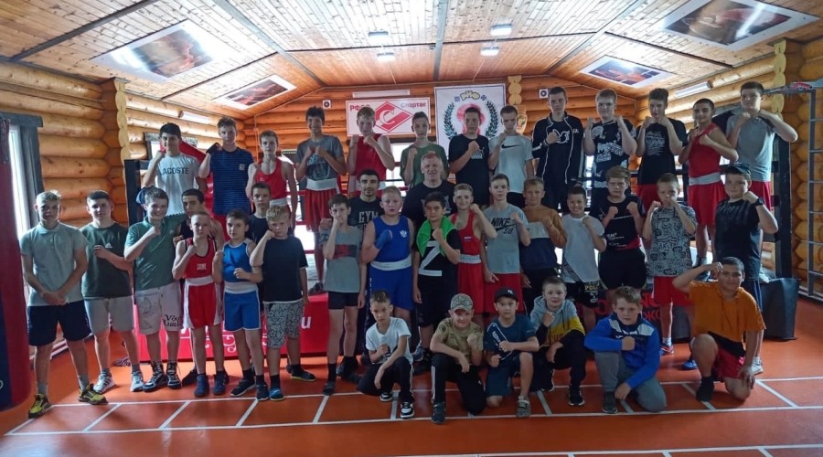 Вышневолоцкие боксёры съездили на товарищескую встречу в Торжок