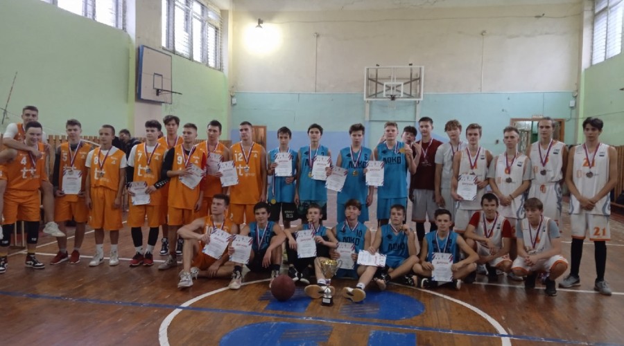 В Вышнем Волочке прошёл баскетбольный фестиваль, посвящённый памяти  Вячеслава Ивановича Курчавенкова