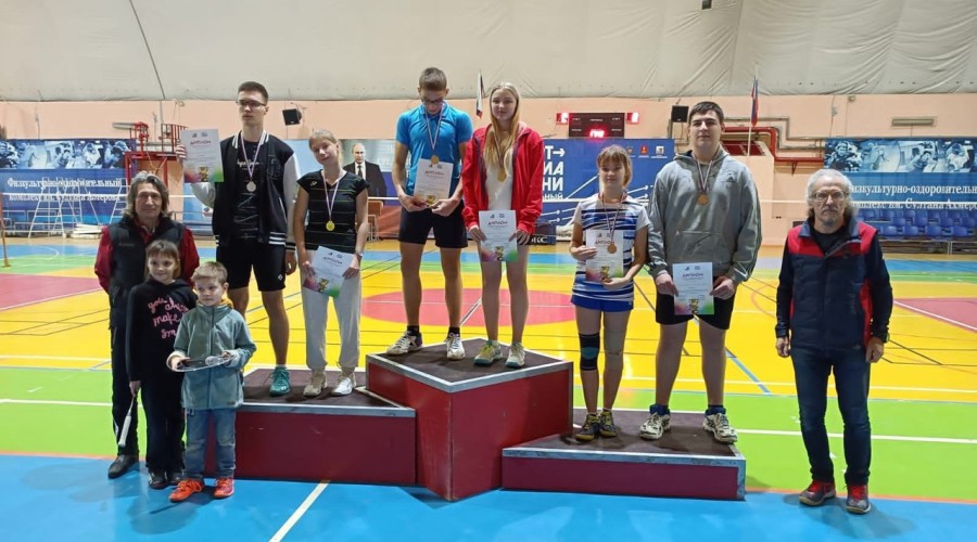 Вышневолоцкие спортсмены заняли призовые места на VI региональных соревнованиях среди учащихся спортивных школ по бадминтону