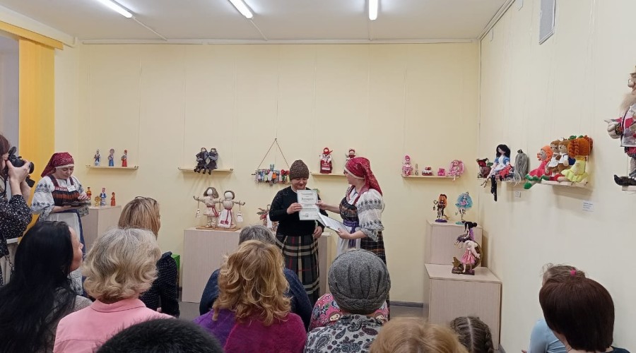 В Вышневолоцком Доме народных ремёсел открылась выставка Искусство кукол
