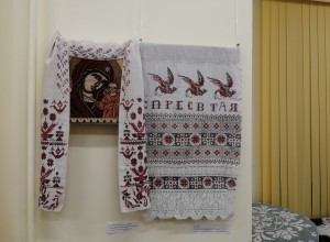 В Вышневолоцком доме народных ремёсел открылась выставка вышивки. Видео