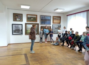 Народная картинная галерея посёлка Солнечный Вышневолоцкого городского округа. Видео