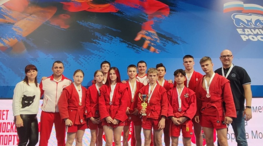 Вышневолоцкие спортсмены в составе сборной Тверской области по самбо хорошо показали себя в Москве