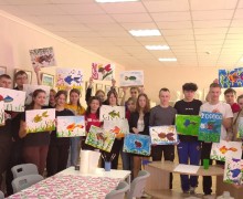 Преподаватели Вышневолоцкой детской школы искусств провели мастер-классы по рисованию в Орионе
