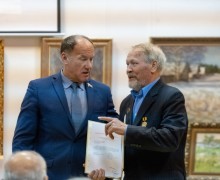 На 90-летний юбилей Вышневолодского краеведческого музея открылась выставка работ художника Леонида Милованова. Видео часть 2