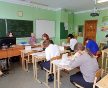 В Вышнем Волочке родители выпускников сдали ЕГЭ по русскому языку
