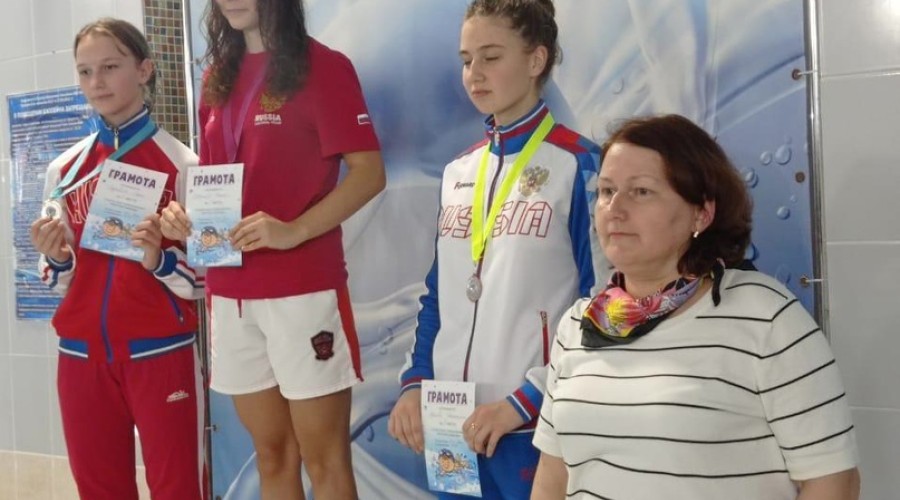 Вышневолоцкие спортсмены заняли призовые места на областных соревнованиях по плаванию «Тверские надежды»