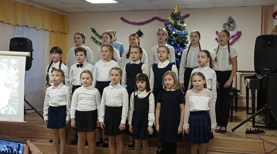 В Красномайской ДМШ состоялся праздничный Рождественский концерт 