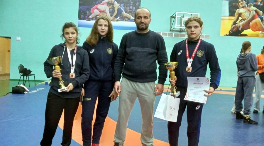 Девушки-борцы из Вышневолоцкого городского округа завоевали призы чемпионки Европы