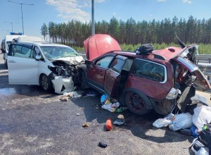 На трассе М-11 в Вышневолоцком районе в аварии пострадали четыре человека