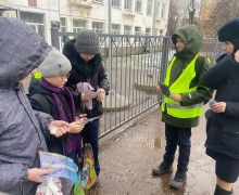 Вышневолоцкая Госавтоинспекция провела акцию Засветись - будь заметен на дороге!