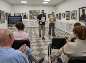 В Вышнем Волочке открылась выставка, посвящённая 140-летию Академической дачи художников