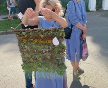 Вышневолоцкое панно из трав заинтересовало участников праздника в Великом Устюге