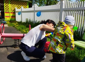 Помощники председателя Вышневолоцкого межрайонного суда устроили сюрприз для малышей из Дома ребенка «Солнышко»