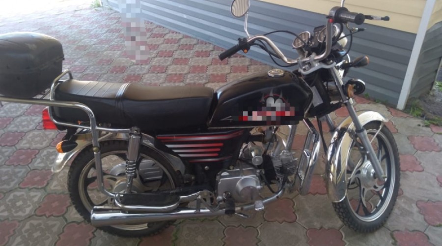 Вышневолоцкие полицейские разыскали похищенный у дачника мотоцикл