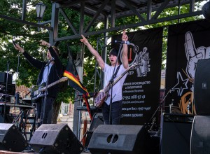 В Вышнем Волочке состоялся рок-концерт. Группа «Янея» из Удомли. Видео