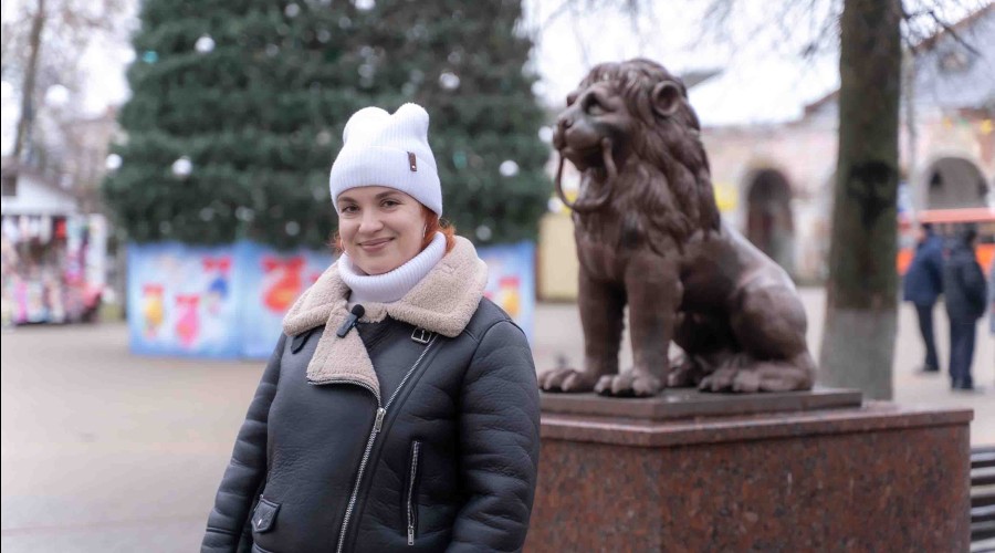 Центр детского и семейного чтения поздравляет вышневолочан с наступающими праздниками