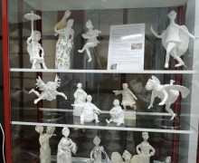 Обзор выставки скульптуры малых форм «Фантазии…» в Вышневолоцком краеведческом музее. Видео
