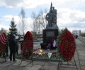 9 мая на Воинском захоронении в Вышнем Волочке состоялось возложение 