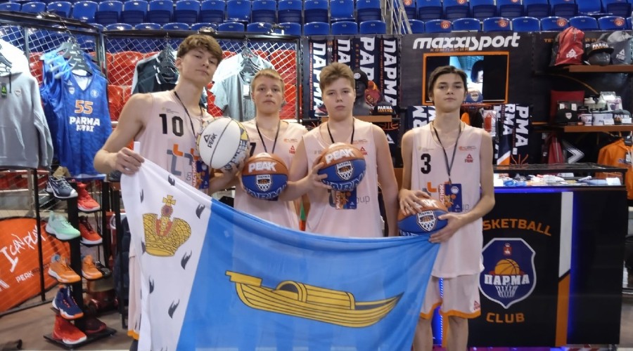 Вышневолоцкие спортсмены вышли в полуфинал всероссийского фестиваля дворового баскетбола 