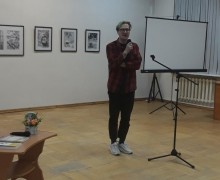 В Вышнем Волочке открылась выставка графических работ Леонида Константинова