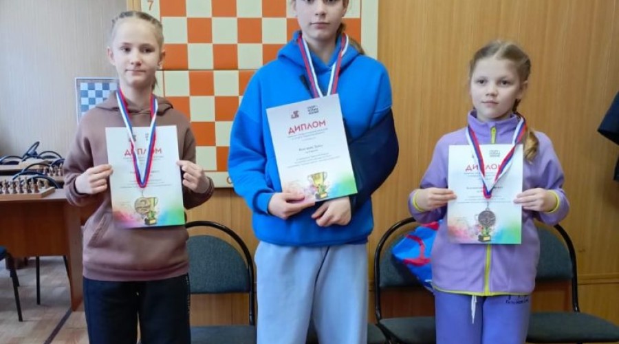 Вышневолоцкие шашисты стали победителями и призёрами первенства Тверской области по молниеносной игре