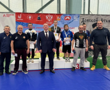 Девушка-борц из Вышнего Волочка поднялась на пьедестал первенства России