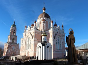 В Вышнем Волочке проходят мероприятия в честь 150-летия Казанского монастыря