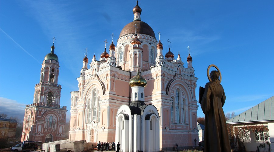 В Вышнем Волочке проходят мероприятия в честь 150-летия Казанского монастыря