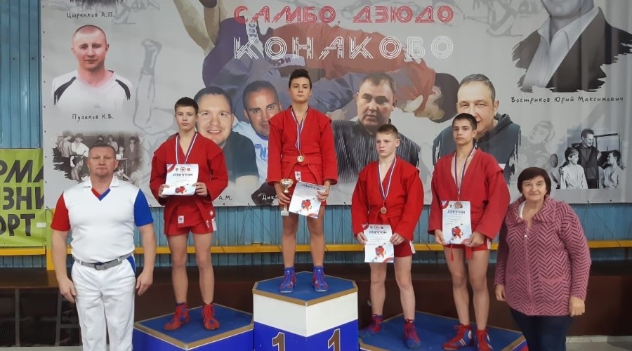 Вышневолоцкие самбисты завоевали медали на региональных соревнованиях в Конаково