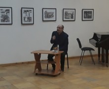 В Вышнем Волочке открылась выставка графических работ Леонида Константинова