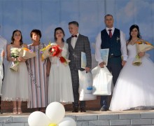 В Венециановском сквере Вышнего Волочка чествовали семьи, принявшие участие в конкурсе «Счастливы вместе»