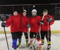 Вышневолоцкая команда «Не стареют душой ветераны» победила на турнире по хоккею на открытии сезона  